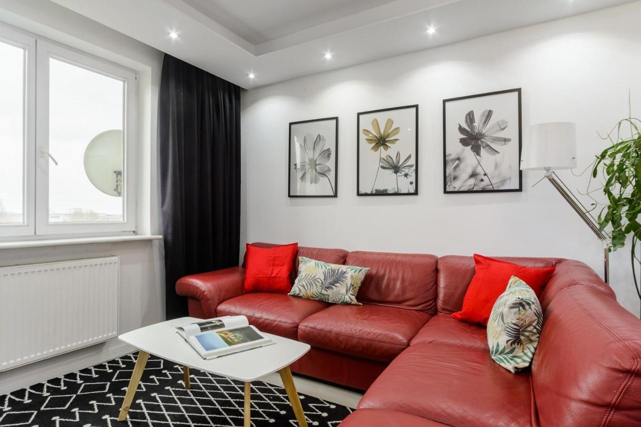 Family Apartment With A Terrace On Aleje Jerozolimskie Varsovia Exterior foto